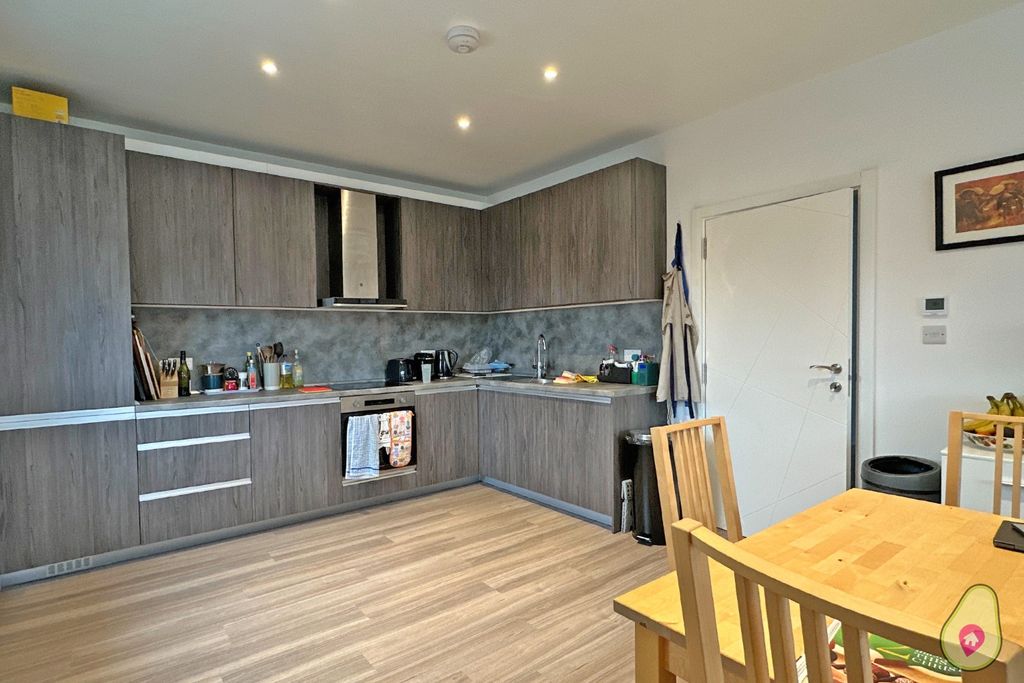Additional image 10 of 8 bed flat for saleStanimira House, 48 Bucknell Road, Bicester OX26
