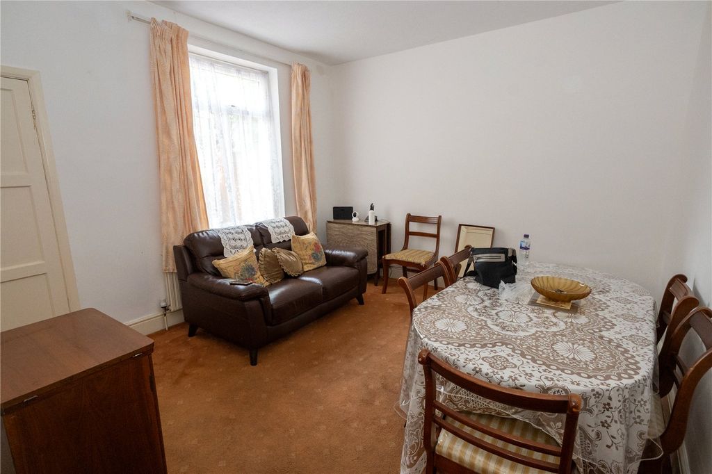 Property photo 2 of 13 Picture No. 09