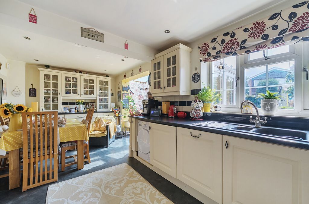 Property photo 2 of 18 1340418-12-68A487...