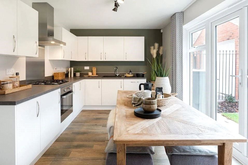 Property photo 2 of 8 Kitchen/Dining