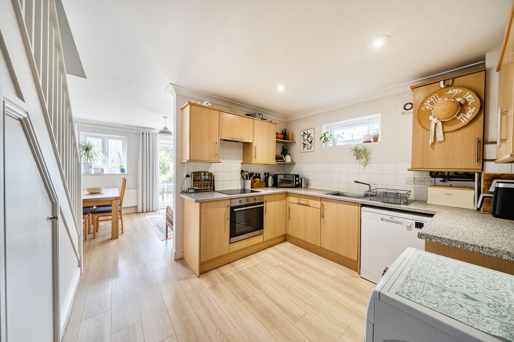 Property photo 3 of 10 Photo 8