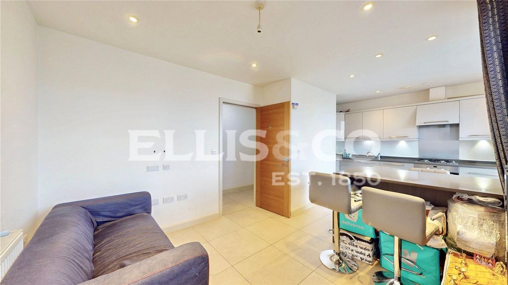 Property photo 2 of 27 Picture No. 41