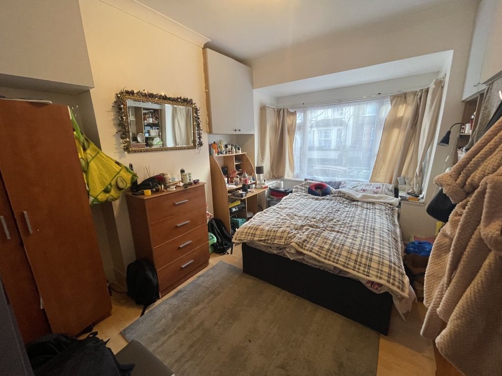 Property photo 2 of 14 Gallery