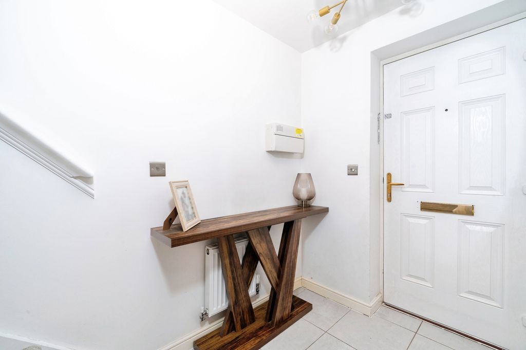 Property photo 2 of 23 Pbox-Img.Jpg
