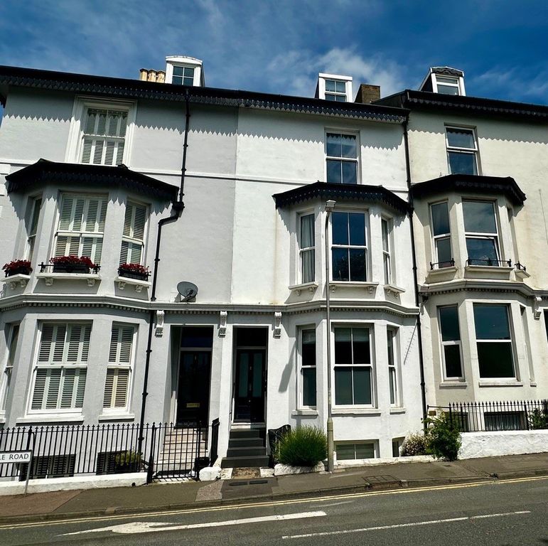 Property photo 2 of 9 Picture No. 16