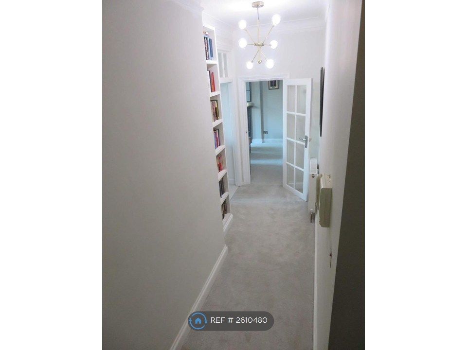 Property photo 3 of 15 Hallway - Entryway