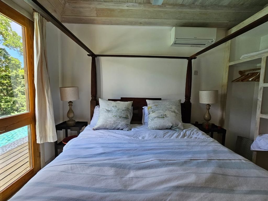 Property photo 1 of 3