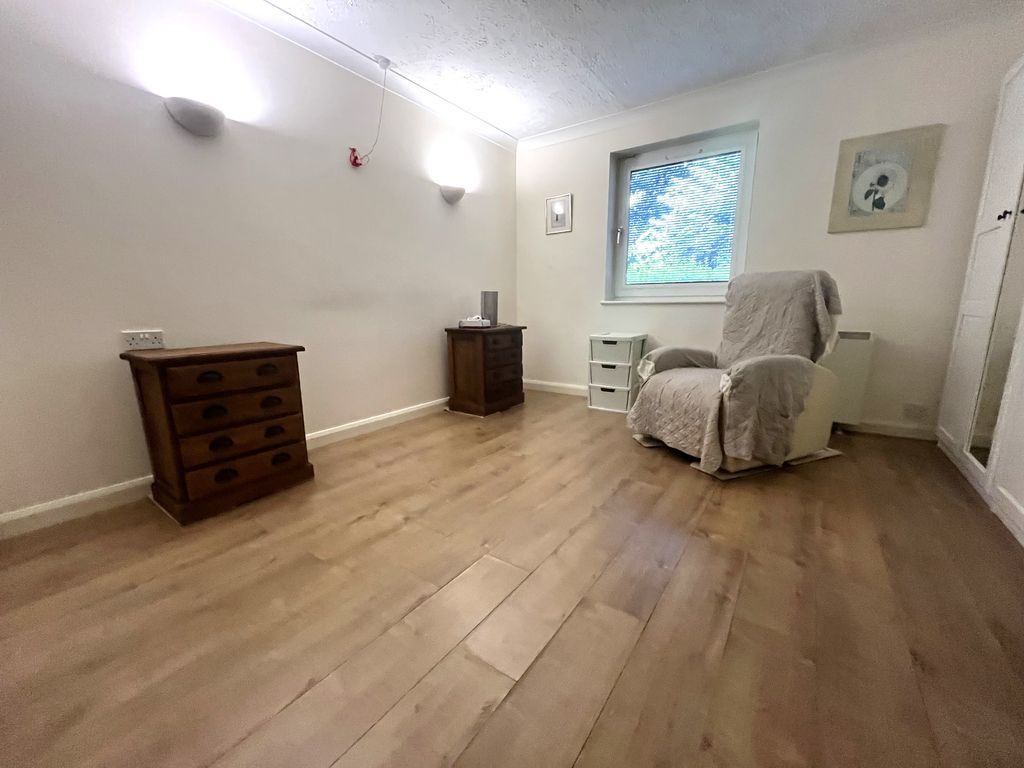 Property photo 3 of 10 Image
