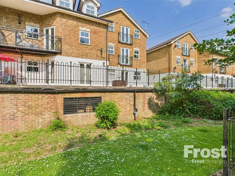 Property photo 3 of 11 Picture No. 01