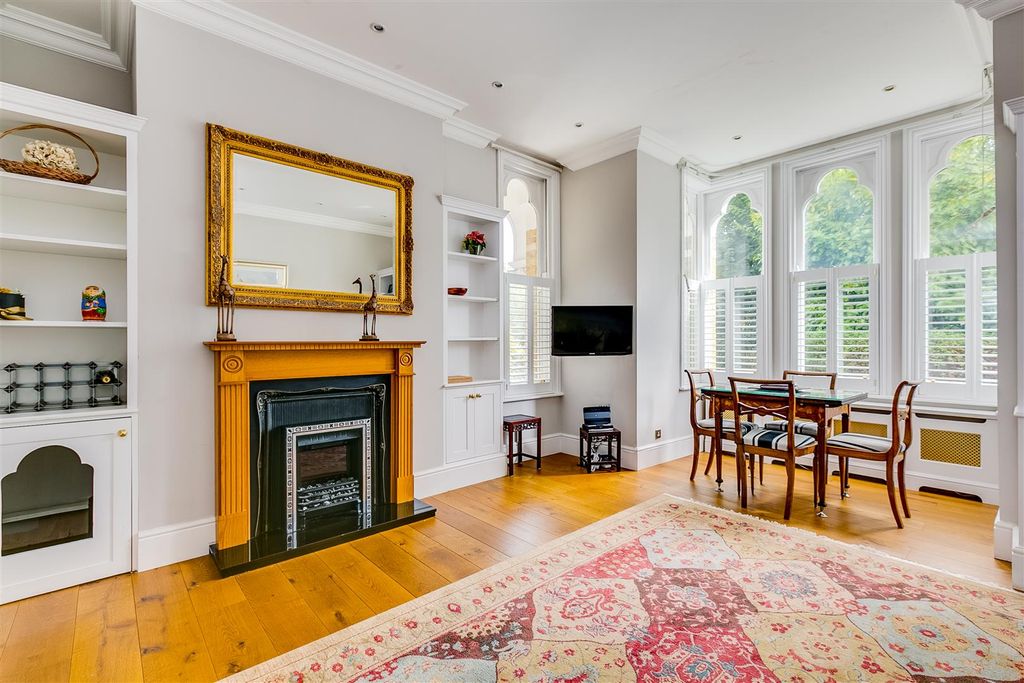 Property photo 3 of 13 Verona Court 2-17.Jpg