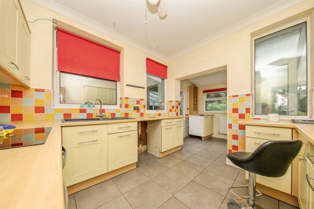 Property photo 3 of 16