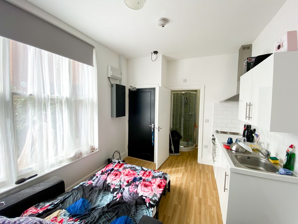 Property photo 2 of 4