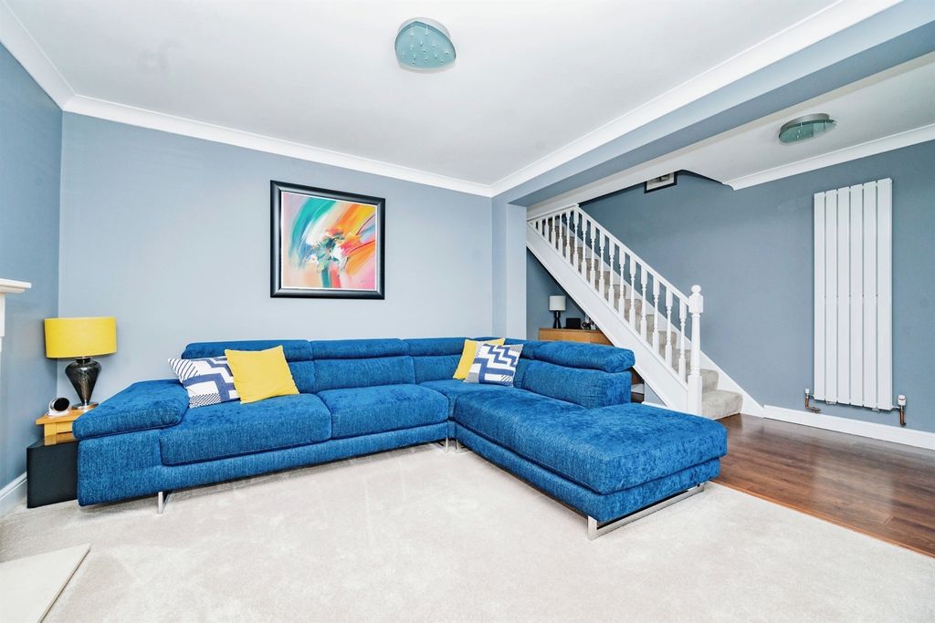 Property photo 2 of 15