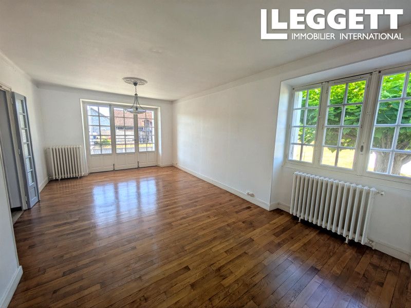 Property photo 3 of 10