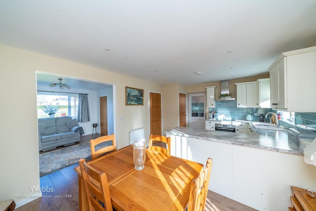 Property photo 3 of 35 Â© Webbs Estate Agents Â© (105 Of 158).Jpg