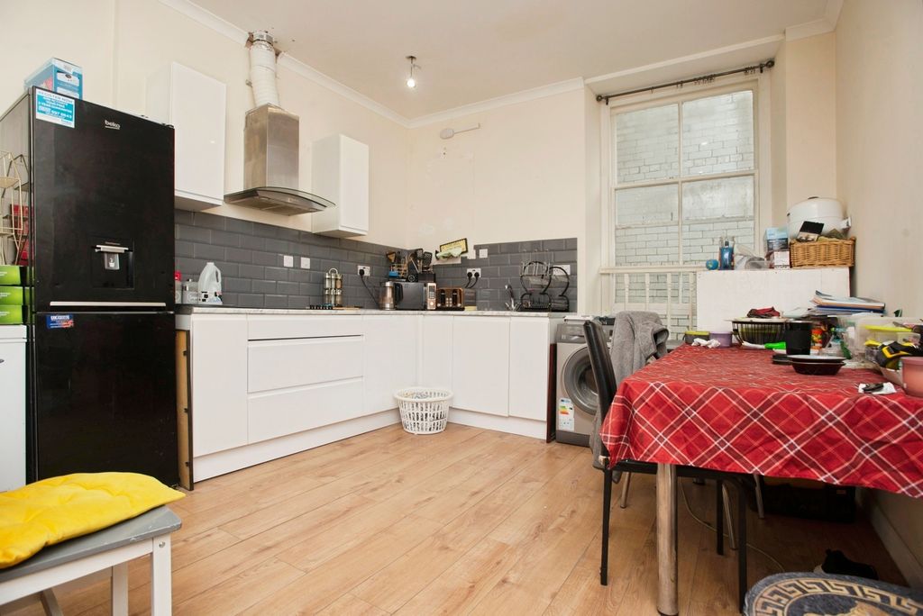 Property photo 2 of 9 Pbox-Img.Jpg