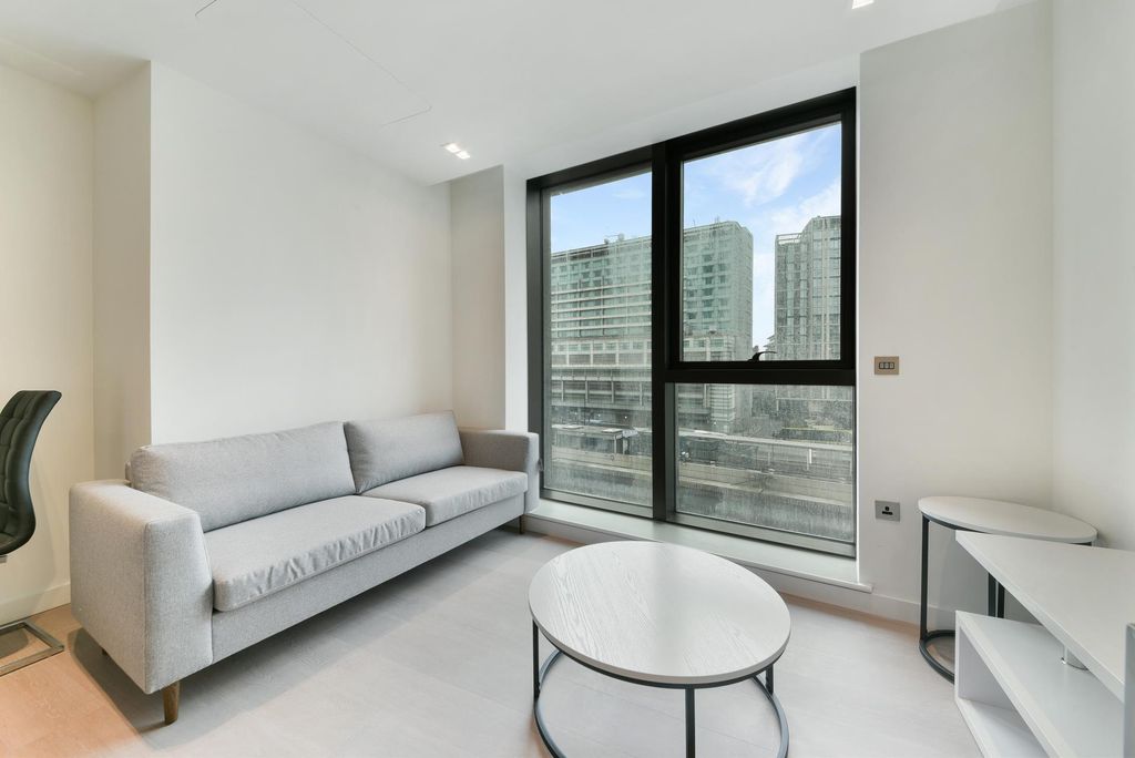 Property photo 1 of 5