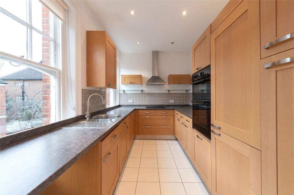 Property photo 3 of 15 Picture No. 09