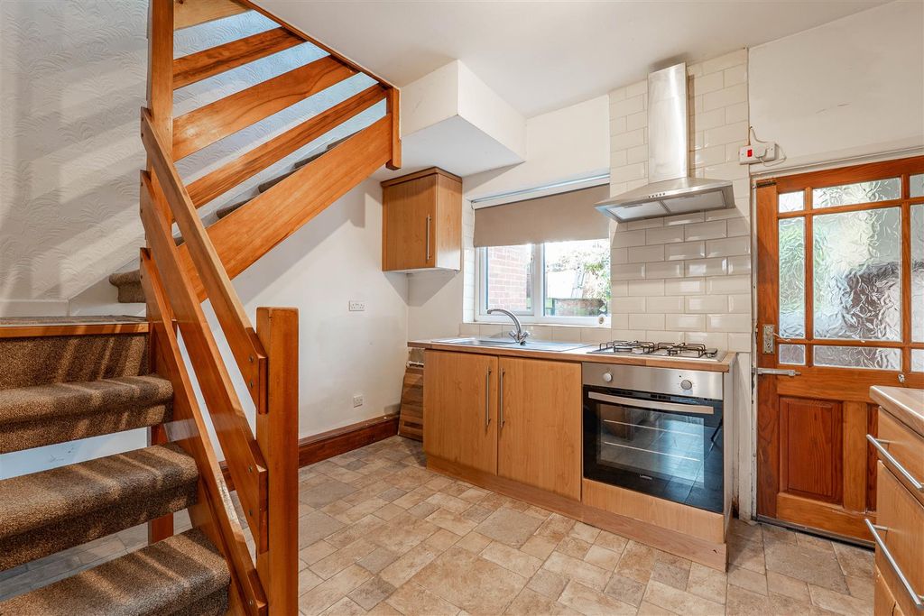 Property photo 3 of 13 Kitchen/Dining Room