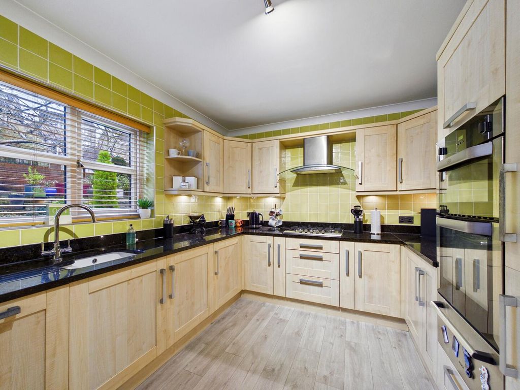 Property photo 2 of 24 Kitchen