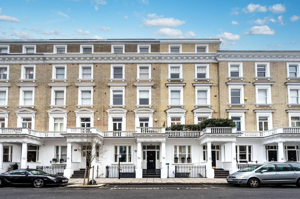 Property photo 2 of 30