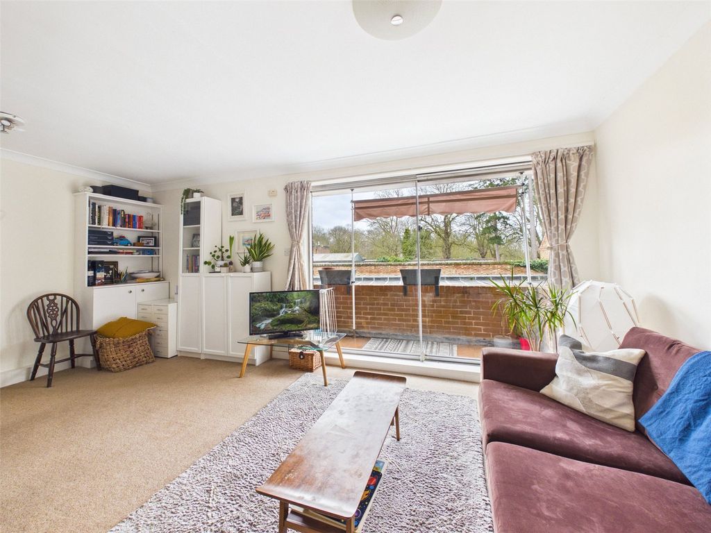 Property photo 2 of 6 Picture No. 08