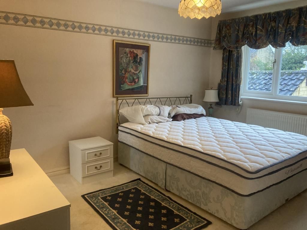 Property photo 2 of 4 Bedroom