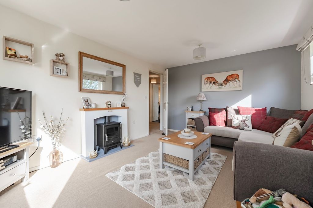 Property photo 3 of 16