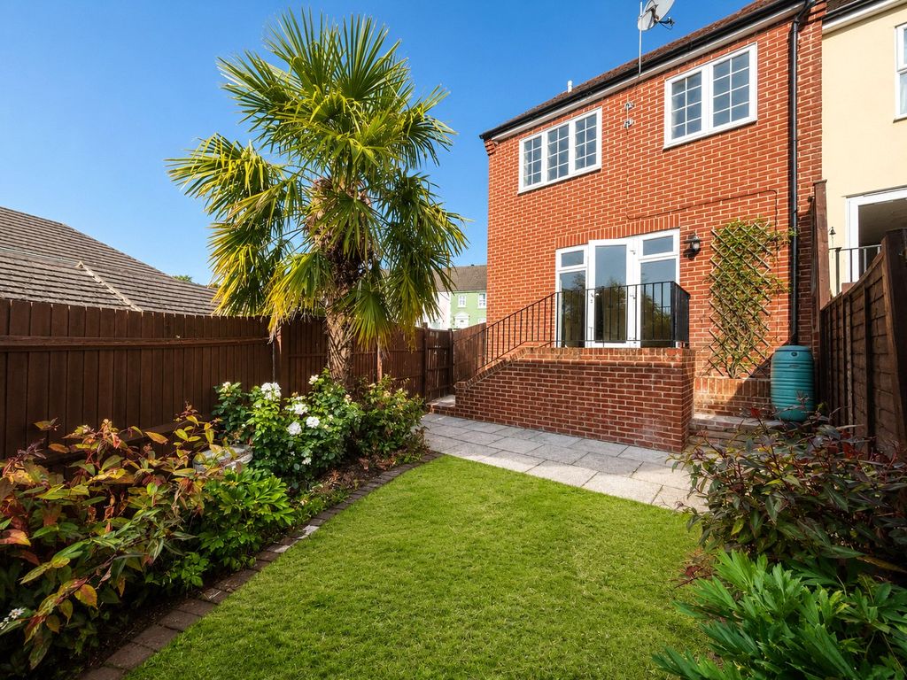 Property photo 2 of 11 Picture No. 30