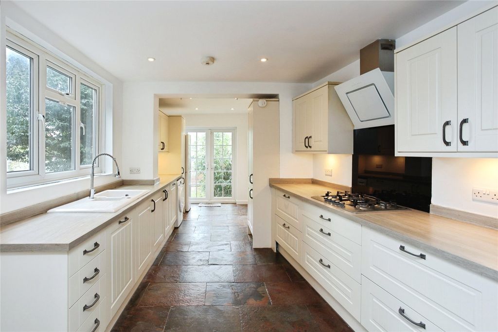 Property photo 3 of 17 Picture No. 21