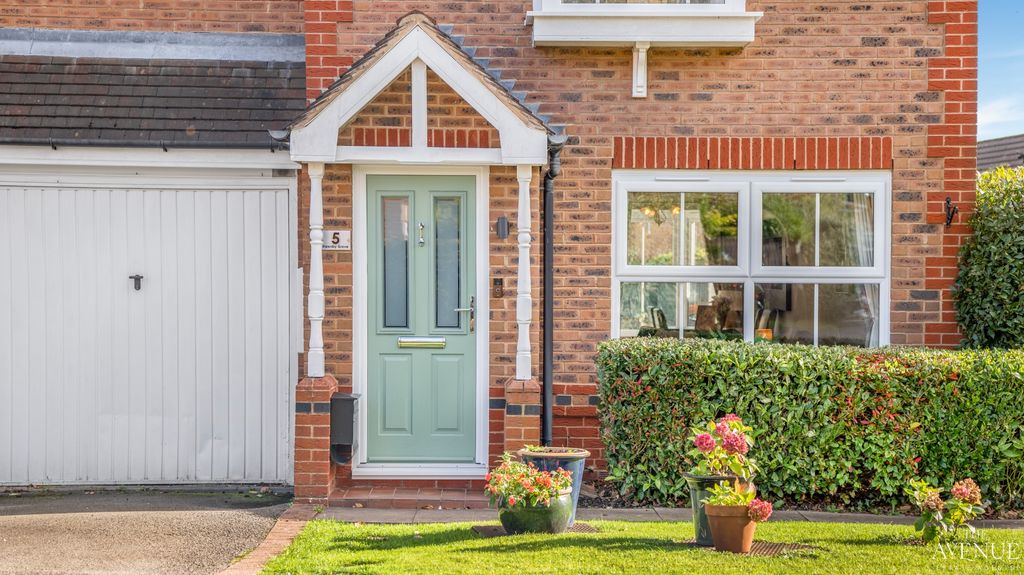 Property photo 2 of 31 4299214