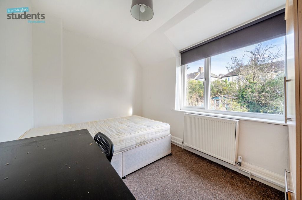 Property photo 1 of 7 Picture No. 17