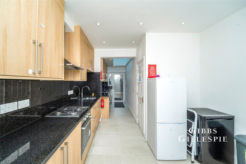 Property photo 3 of 7 Picture No. 05