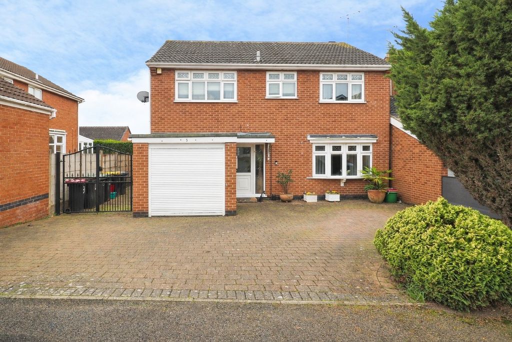 Property photo 1 of 25