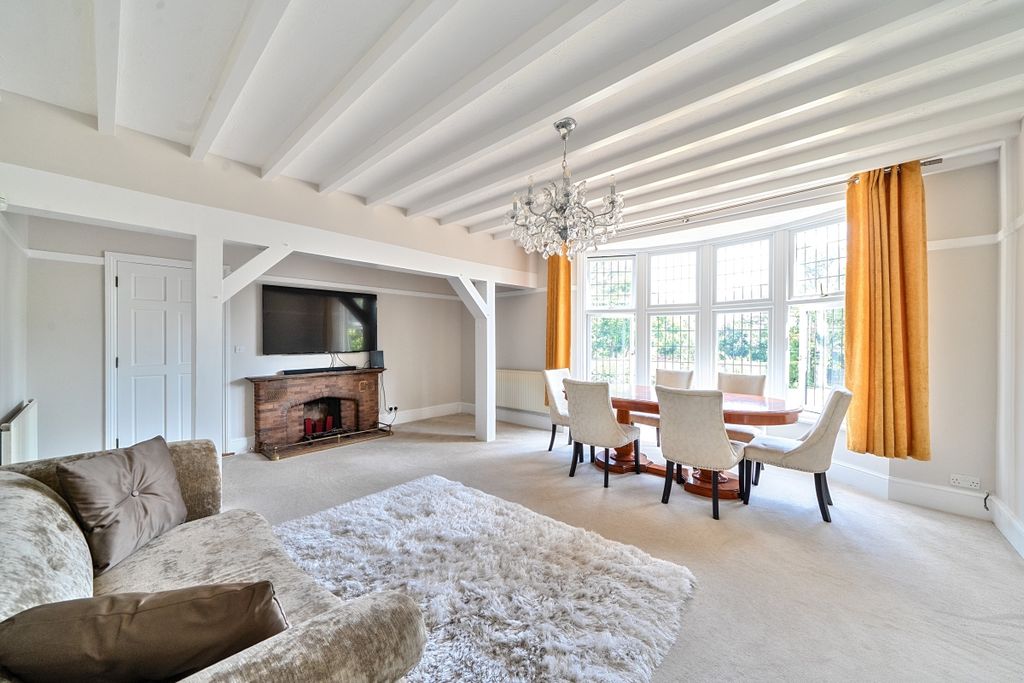 Property photo 2 of 14 1316482-9-687A66B...