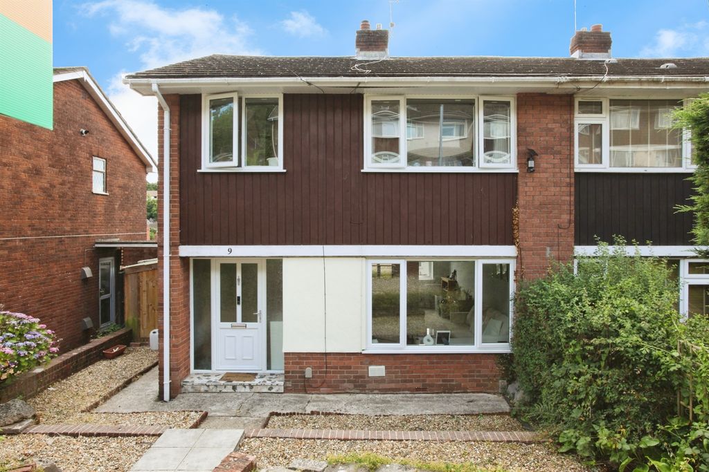 Property photo 1 of 21