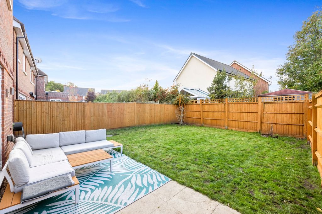 Property photo 3 of 19