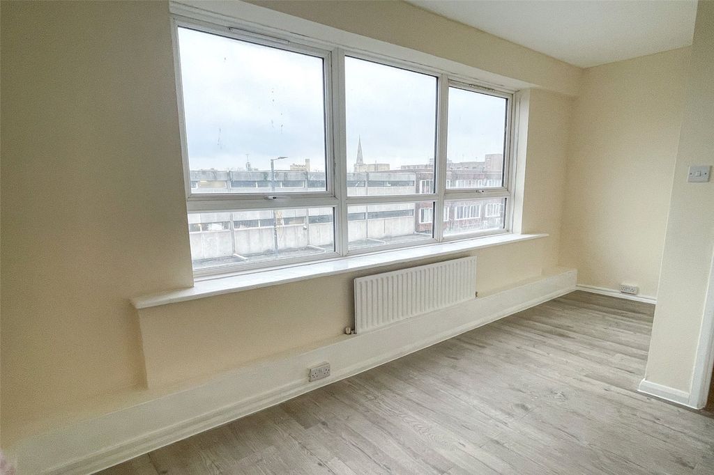 Property photo 3 of 8 Picture No. 03