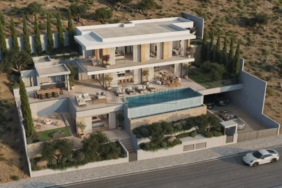 Property photo 1 of 6