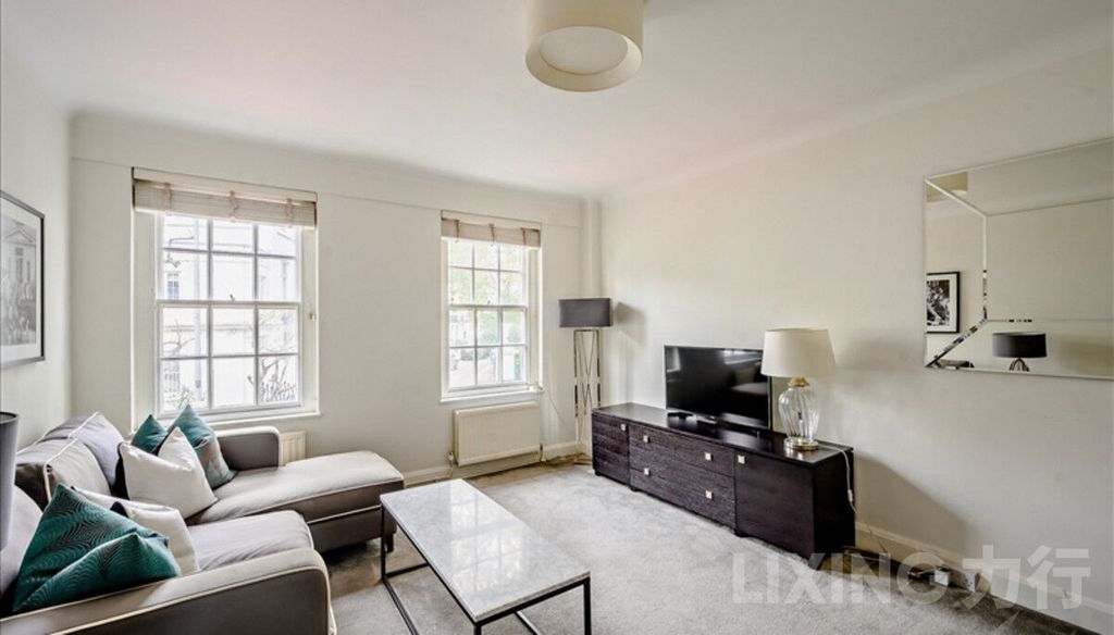 Property photo 3 of 9