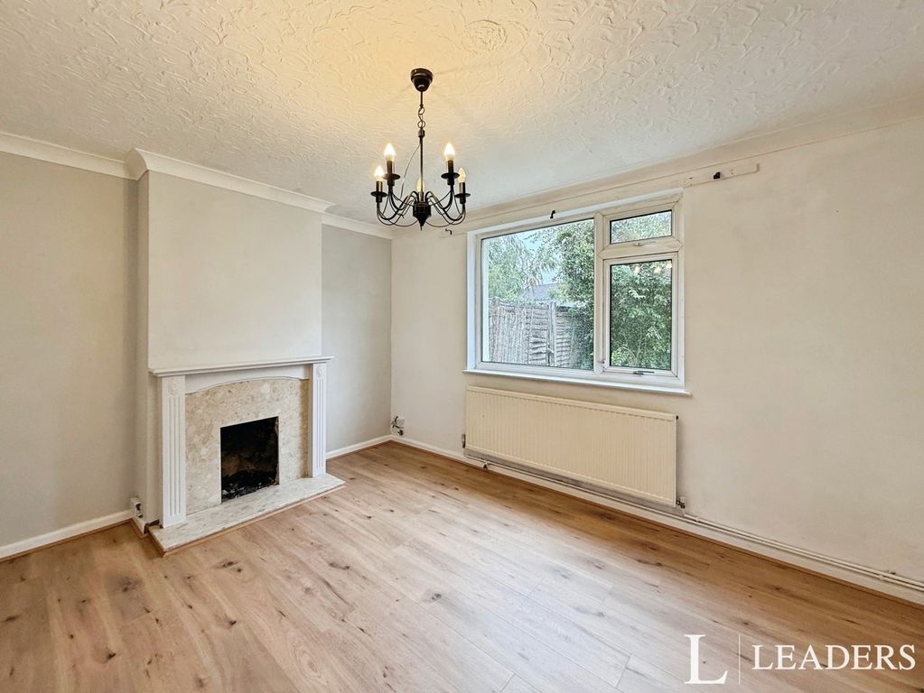 Property photo 2 of 13 Pbox-Img.Jpg