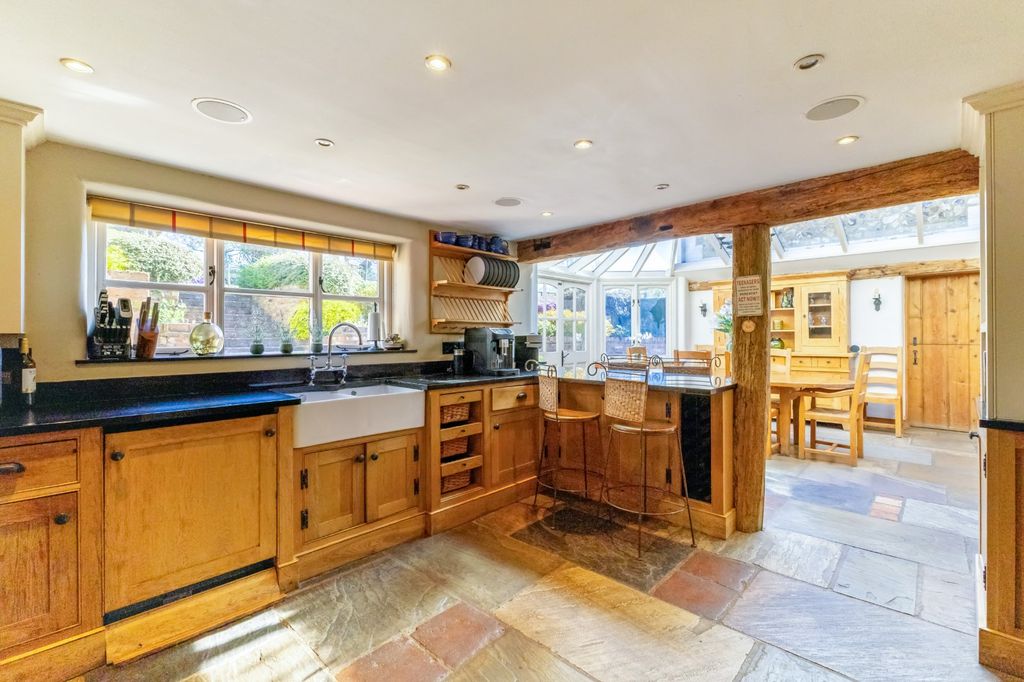 Property photo 3 of 10 Picture No. 05