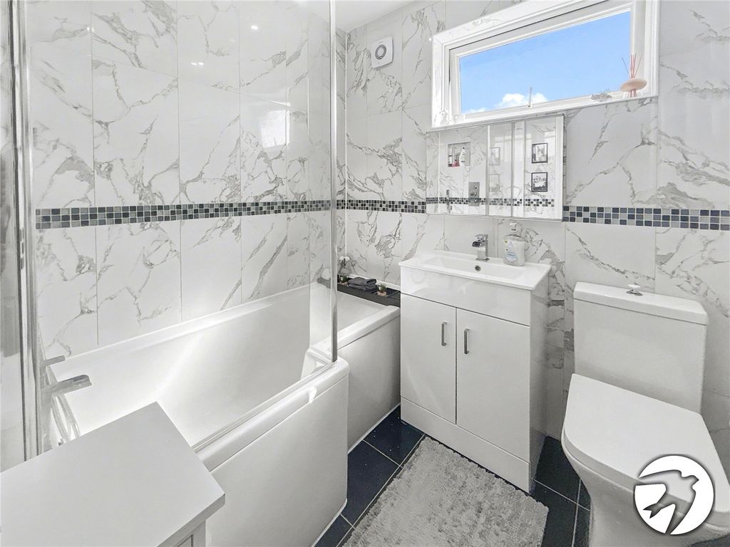 Property photo 3 of 57 Picture No. 97