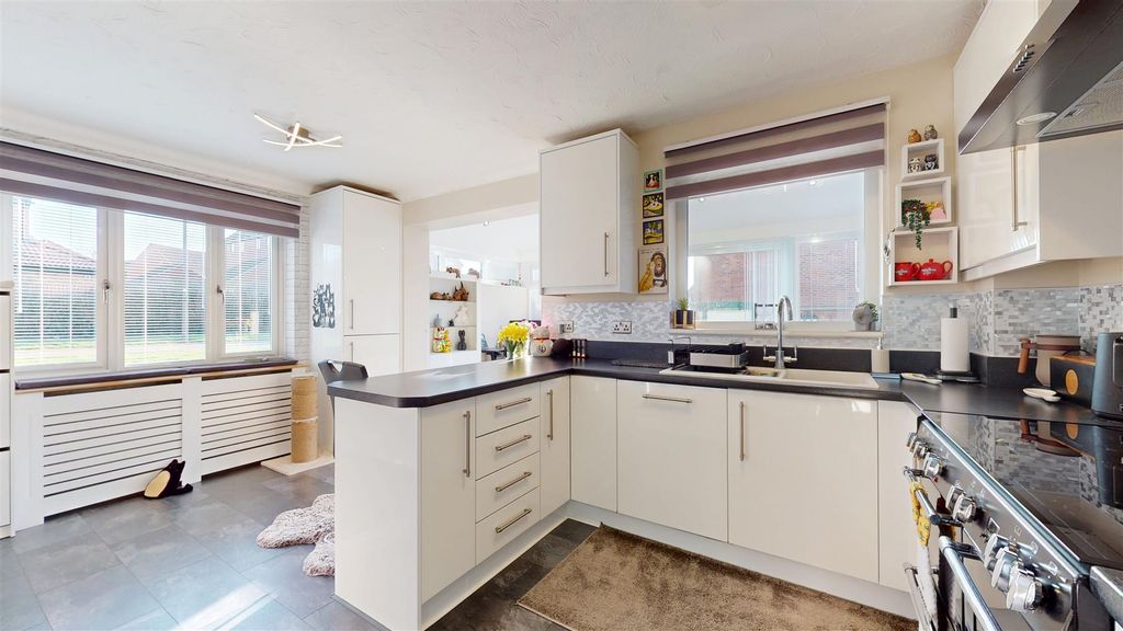 Property photo 3 of 24 03052026_091618.Jpg