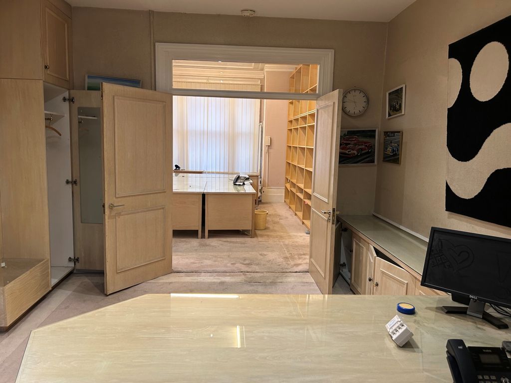 Property photo 2 of 6 Photo 3