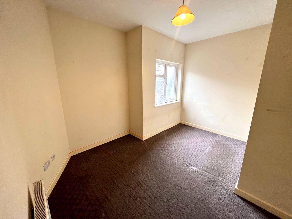 Property photo 3 of 5