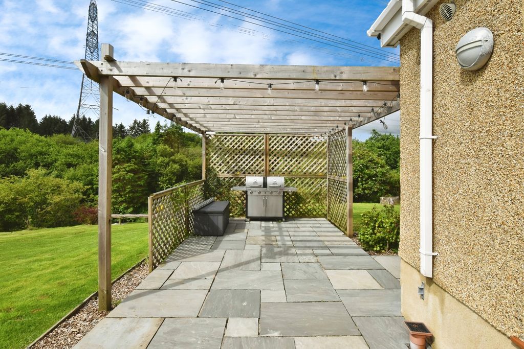 Additional image 4 of 5 bed detached house for saleHeol Y Nant, Llannon, Llanelli, Carmarthenshire SA14