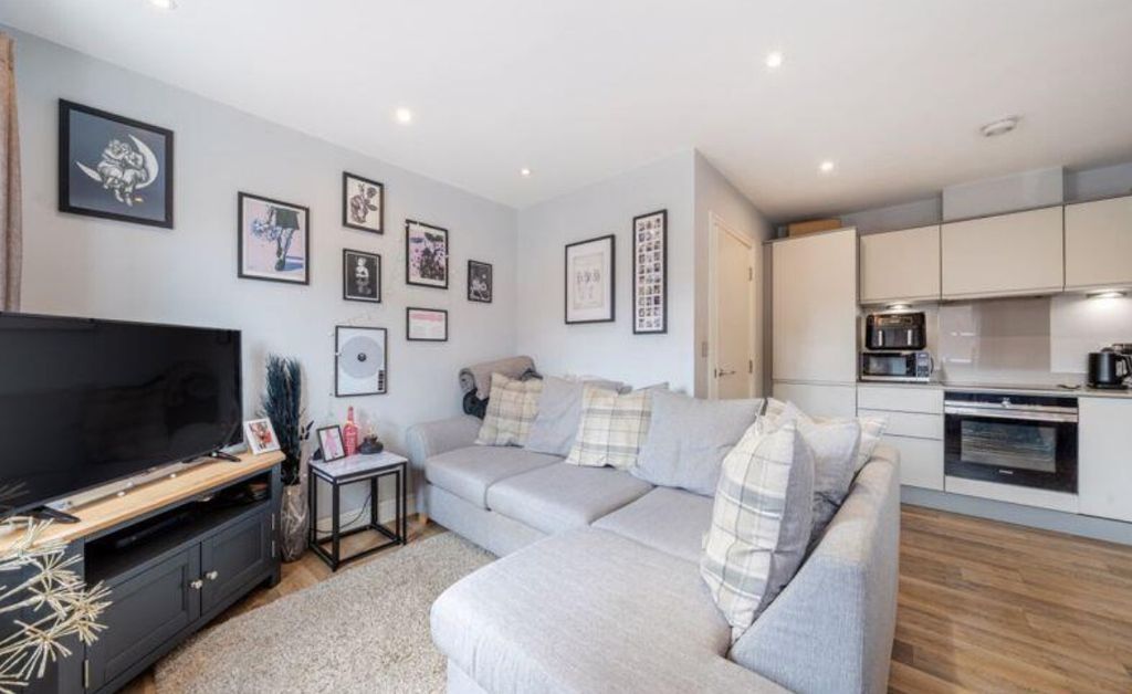 Property photo 2 of 5