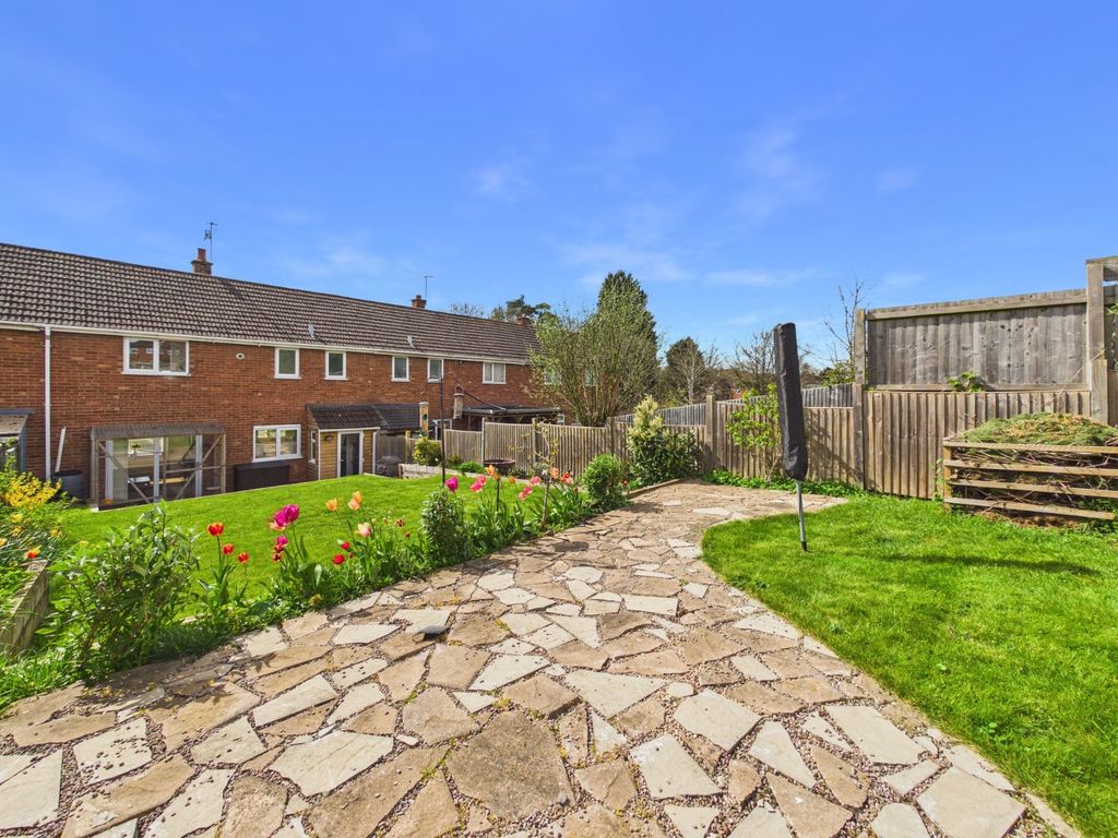 Property photo 3 of 17 Picture No. 01