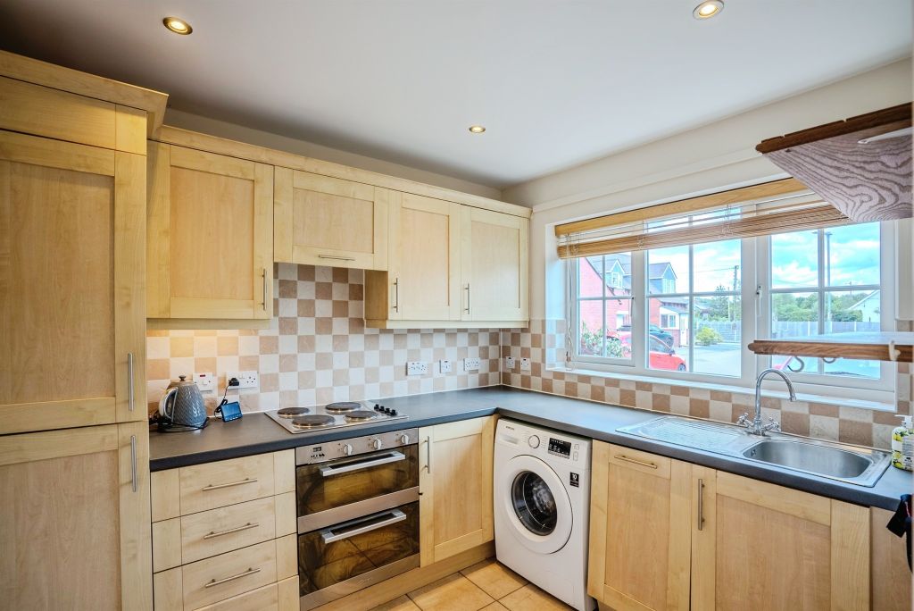 Property photo 2 of 17